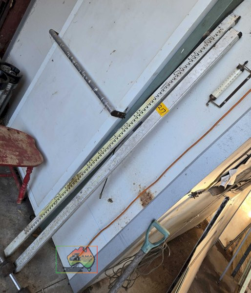Aluminium Extendable Surveyors Measuring Staff - photo 2