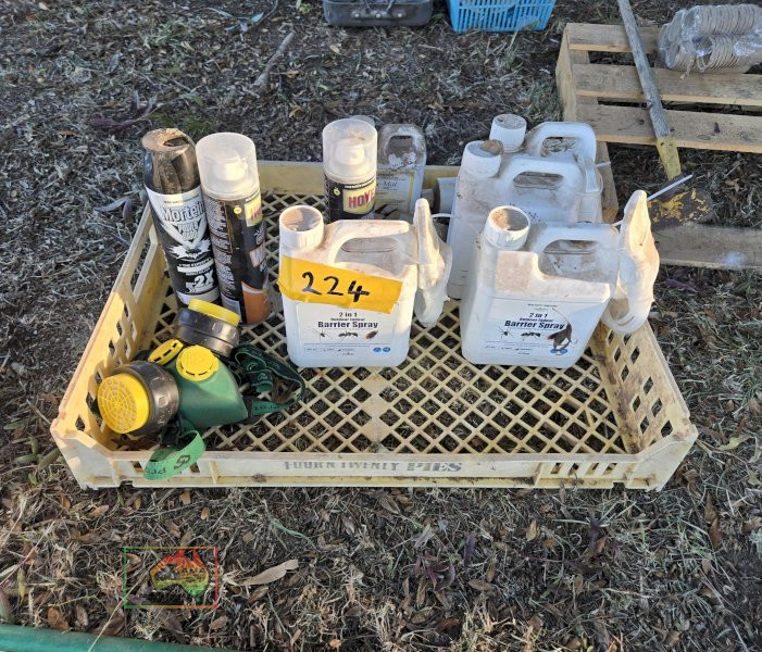 Spider Barrier Spray Chemical - photo 2