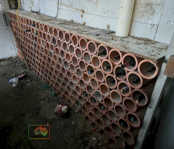 Vic Clay Pipe Wine Rack - photo 2
