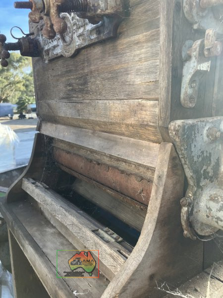 Antique H/duty Flour Mill - photo 7