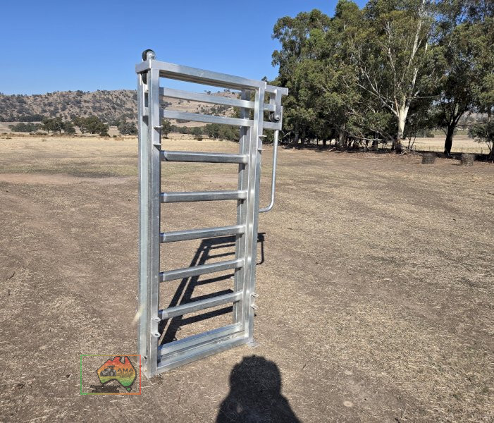 New Galv. Cattle Yard Backing Gate - photo 4