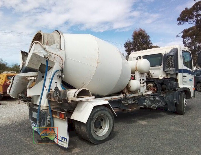 2006 Hino FC4J mini mix truck - photo 6