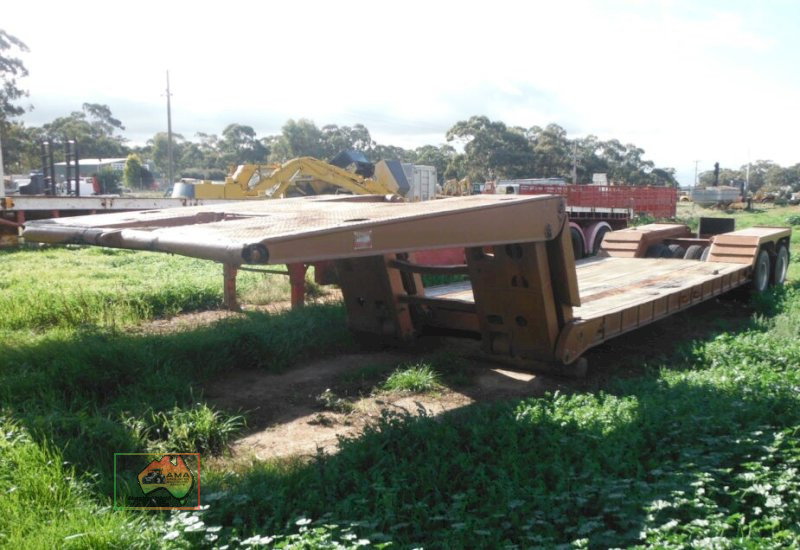 Drop front low loader - photo 1