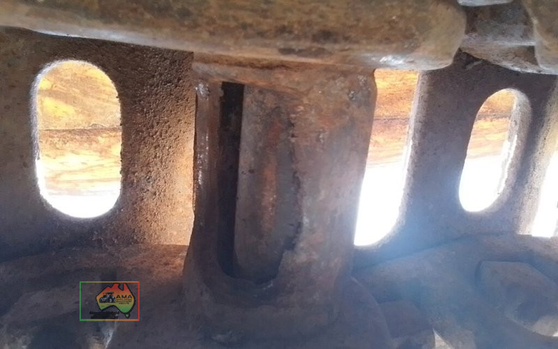 Samsung SE210LC-2 Excavator - photo 7