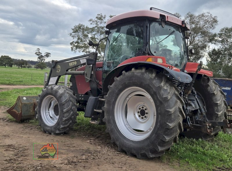2004 CASE MXU 125 FWA TRACTOR (Serial No. ACP212682) - photo 3