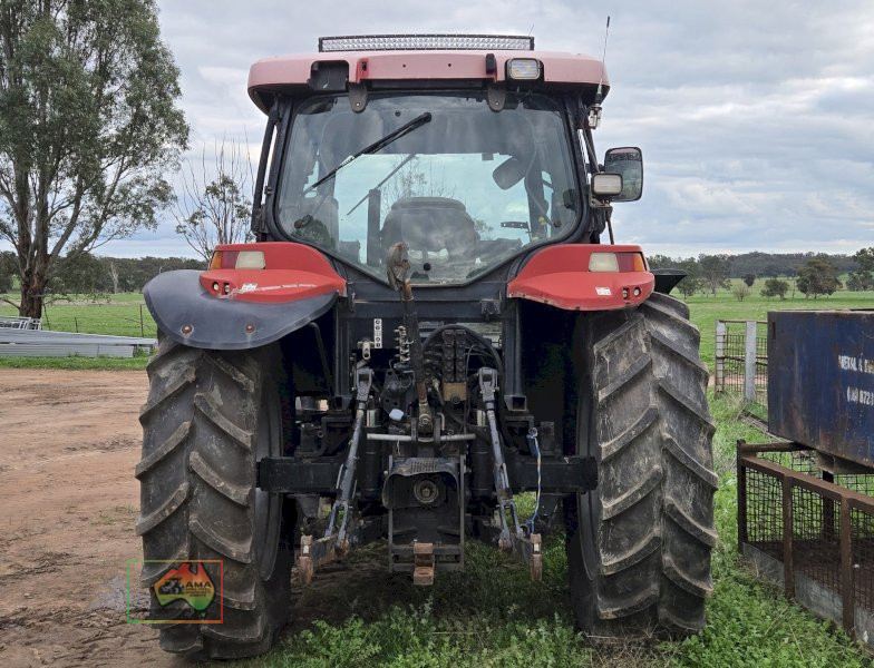 2004 CASE MXU 125 FWA TRACTOR (Serial No. ACP212682) - photo 9