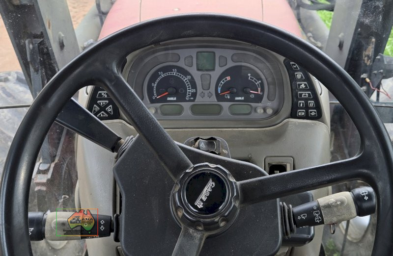 2004 CASE MXU 125 FWA TRACTOR (Serial No. ACP212682) - photo 15