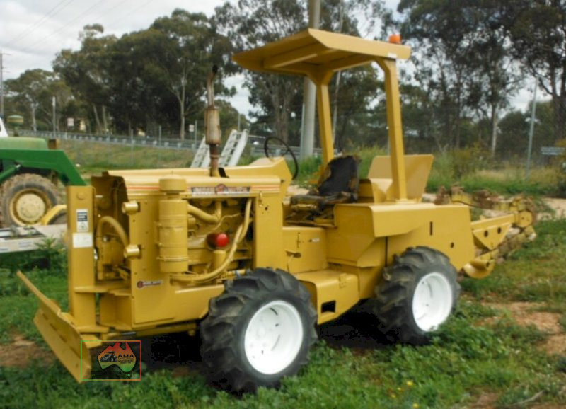 Ditch Witch Trencher - photo 2