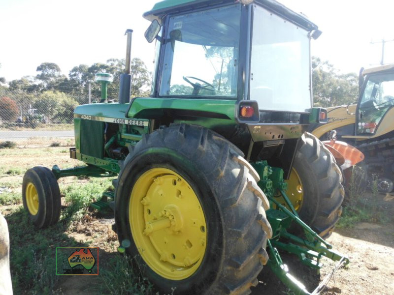 John Deere 4040 Tractor - photo 6