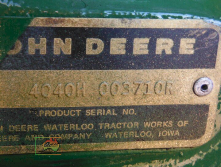 John Deere 4040 Tractor - photo 11