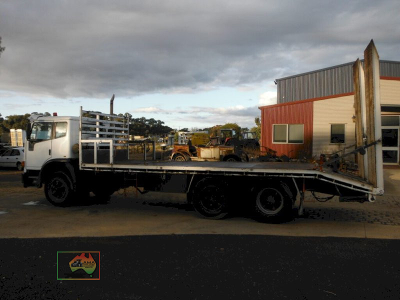 2005 Iveco Acco 2350 Beavertail Tray - photo 6