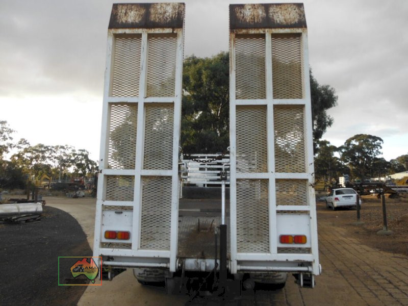 2005 Iveco Acco 2350 Beavertail Tray - photo 5