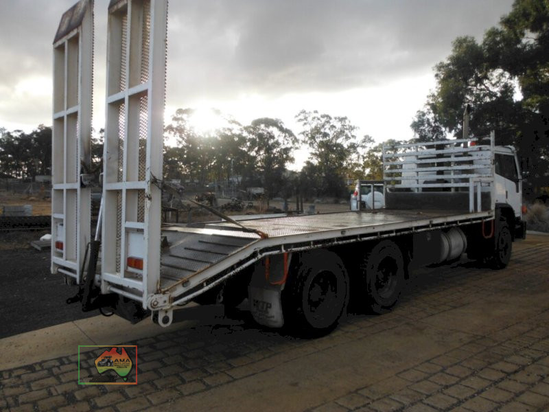 2005 Iveco Acco 2350 Beavertail Tray - photo 4
