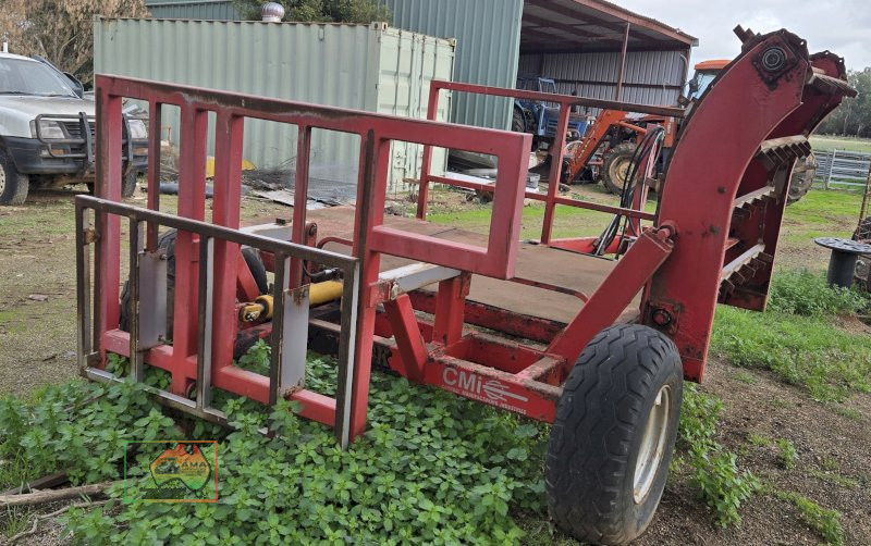 CMI Pa-Mick Bale Feedout Wagon - photo 4