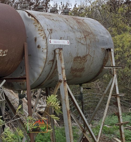 O/head Unleaded Fuel Bowser - photo 3