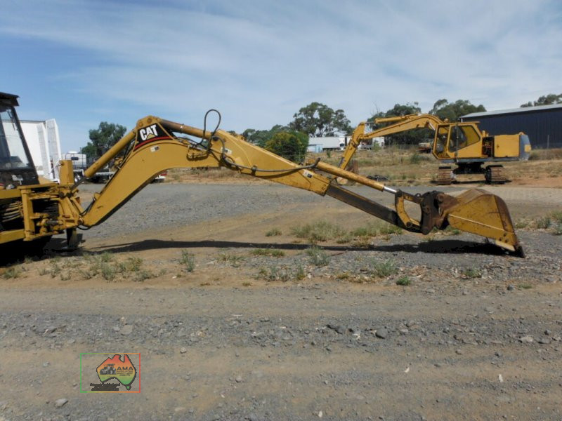 Cat 428B backhoe - photo 7