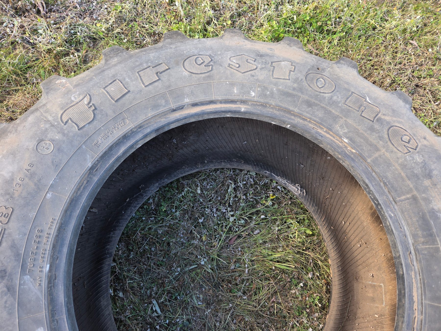 Used - Firestone 480/65R28 Tractor Tyre - photo 2