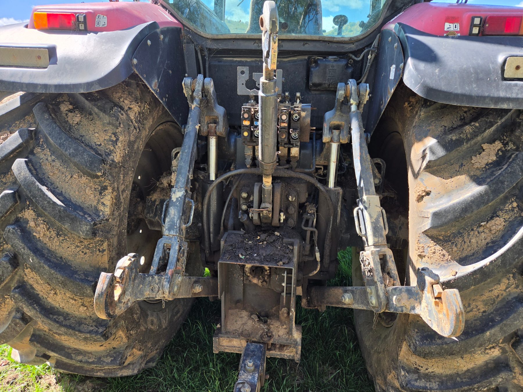 Used - 2009 McCormick XTX-185 Tractor - photo 7