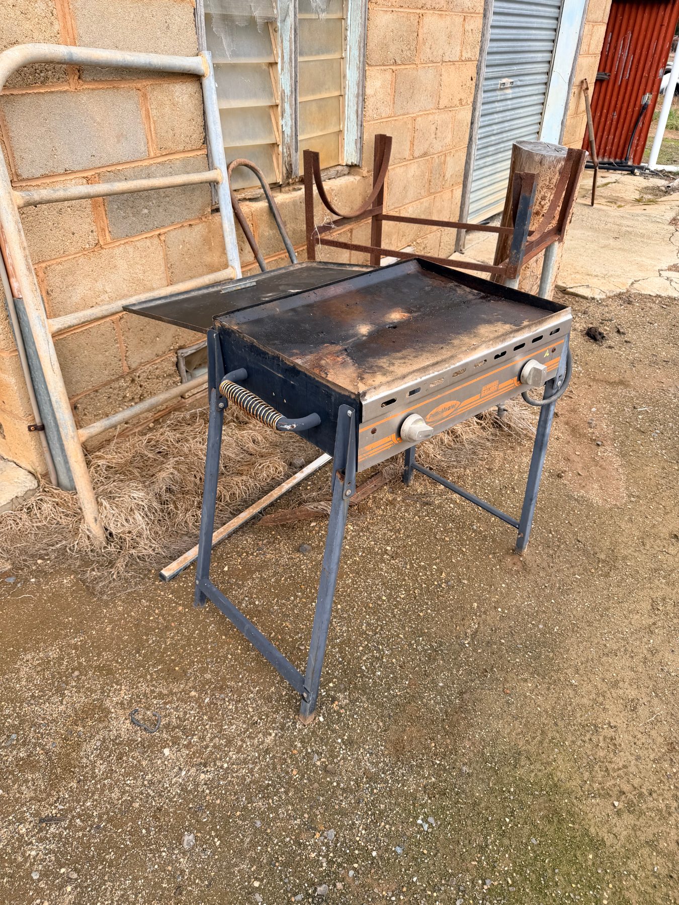 2 burner gas BBQ - photo 4