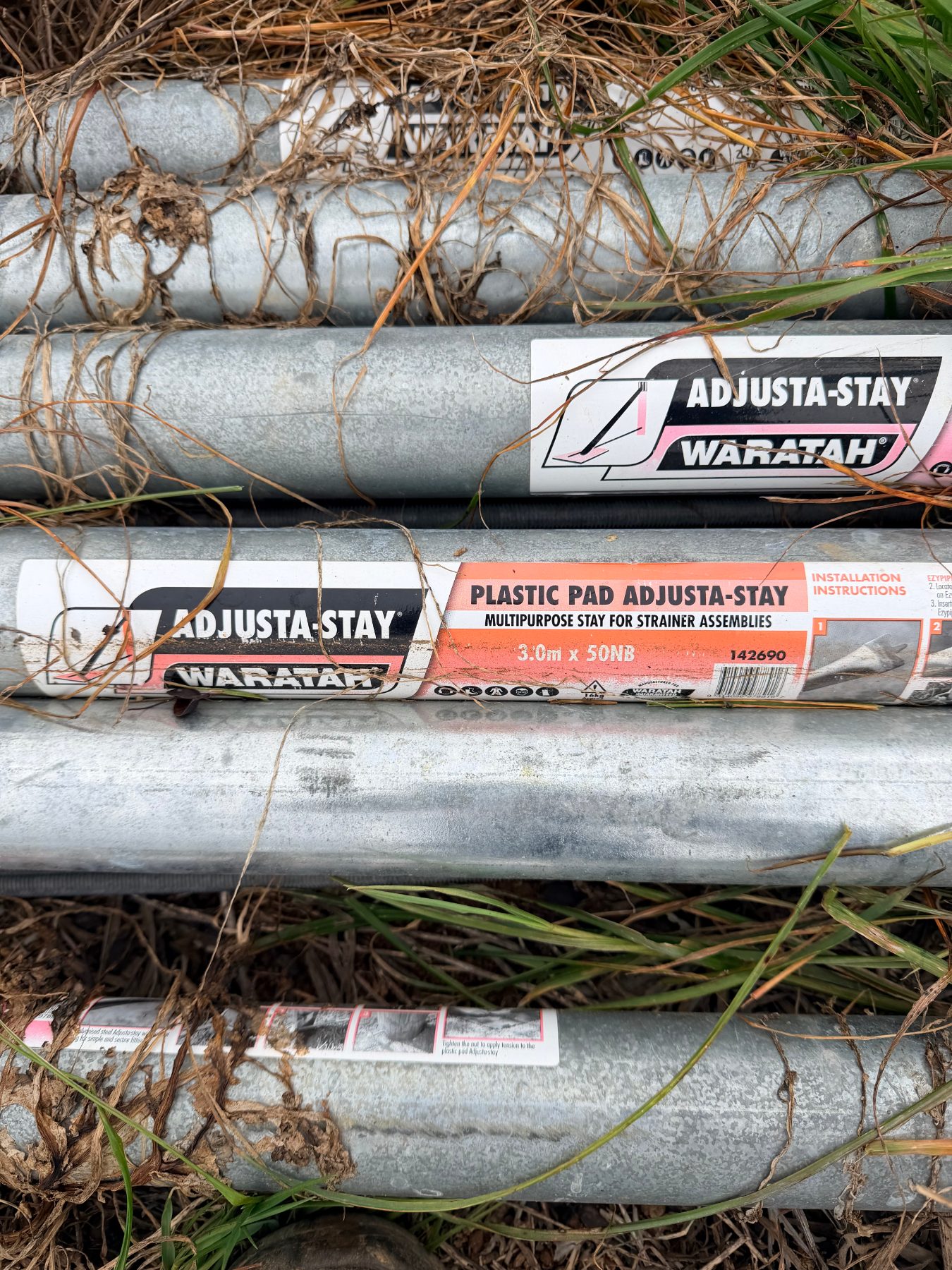 6x as new Waratah steel end assemblies with plastic bases - photo 4