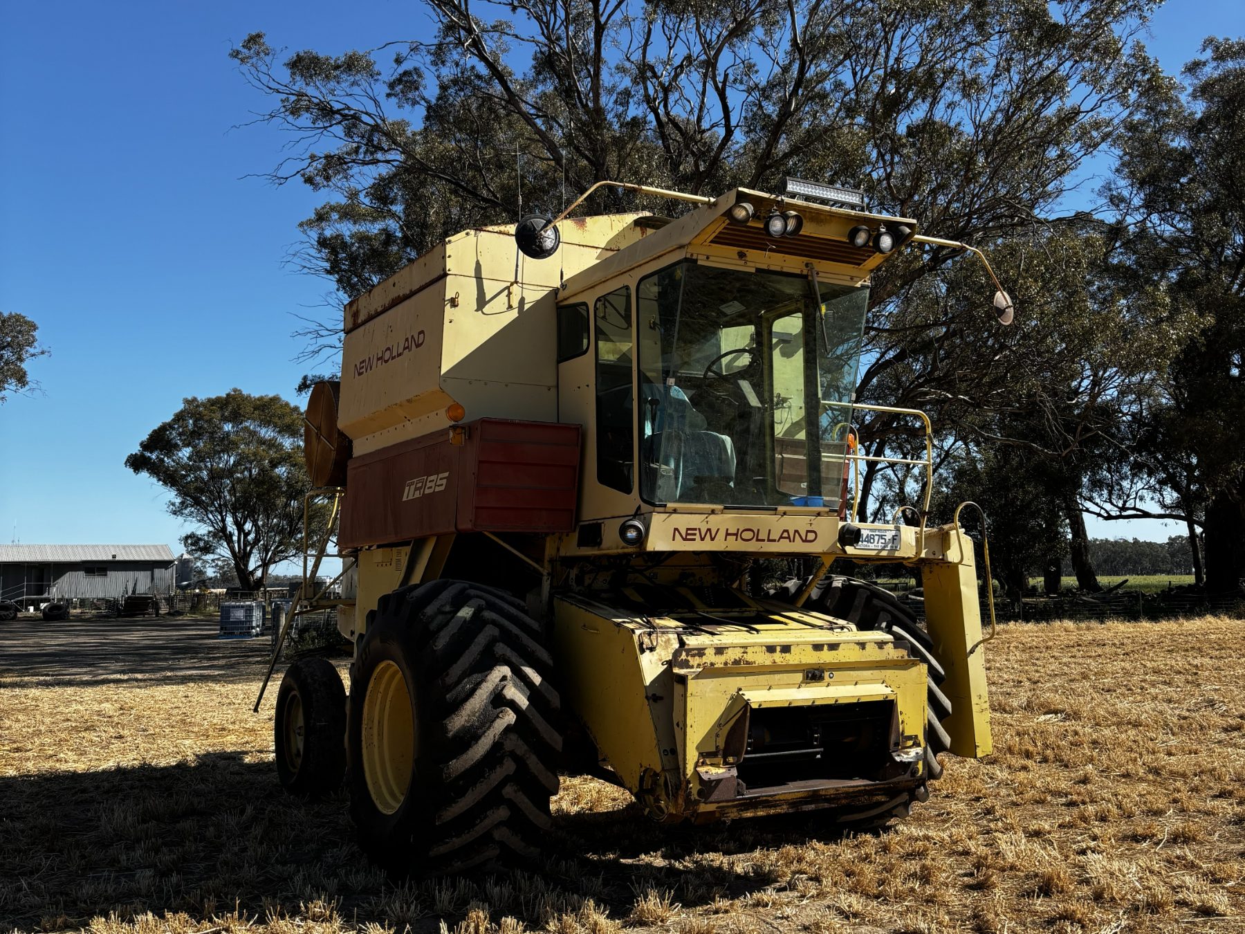 Used - New Holland TR-85 Auto Header - photo 4