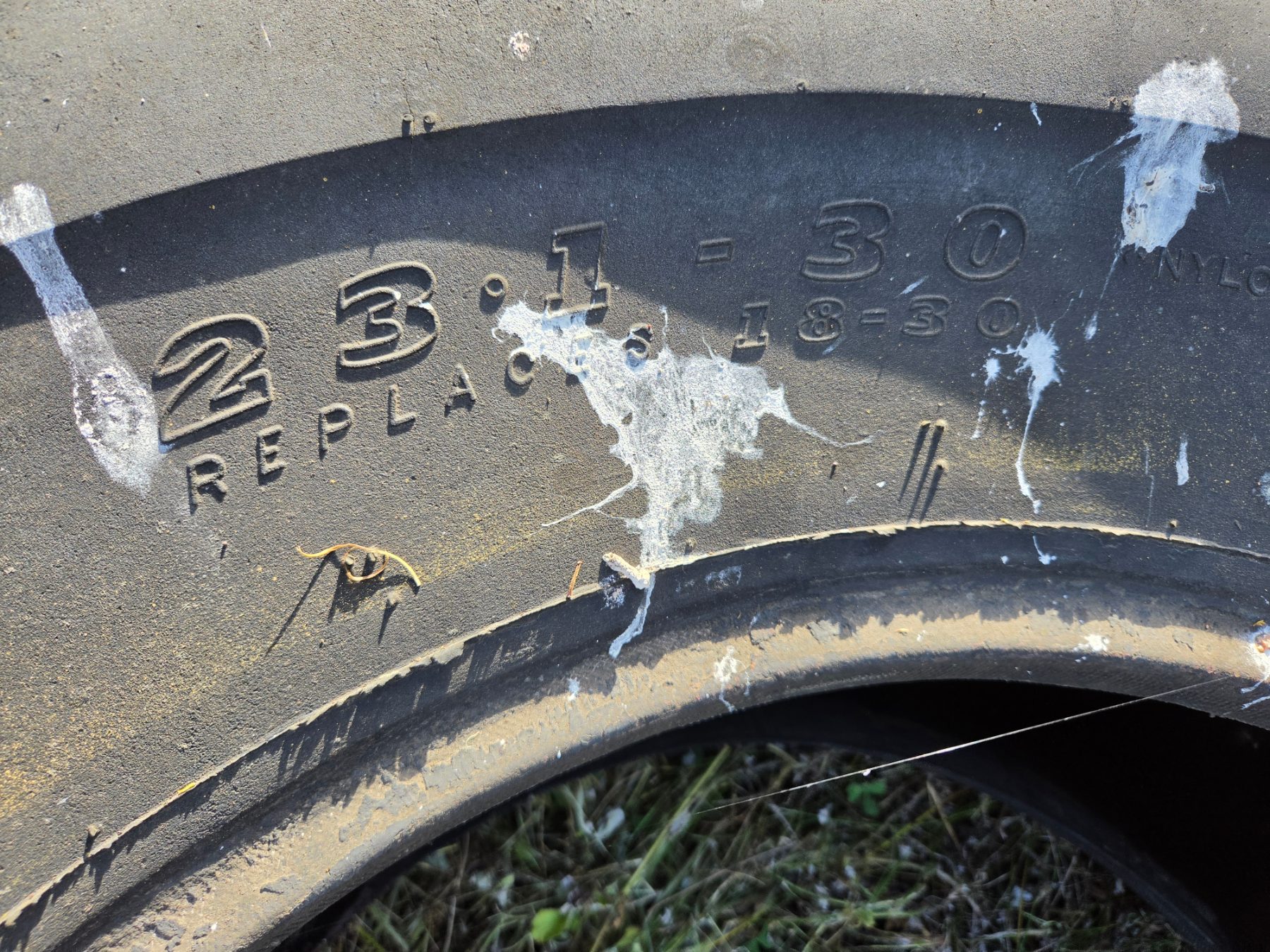 Used - Dunlop 23.1-30 Tractor Tyre - photo 4