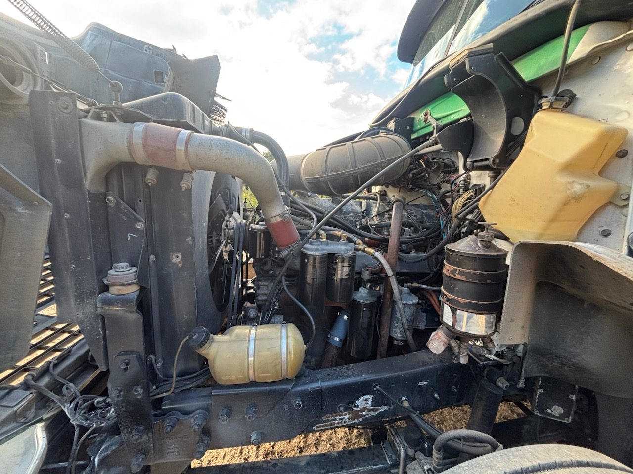 Used - 1995 CHR Mack E7-454 Econodyne Prime Mover (REDUCED PRICE) - photo 13