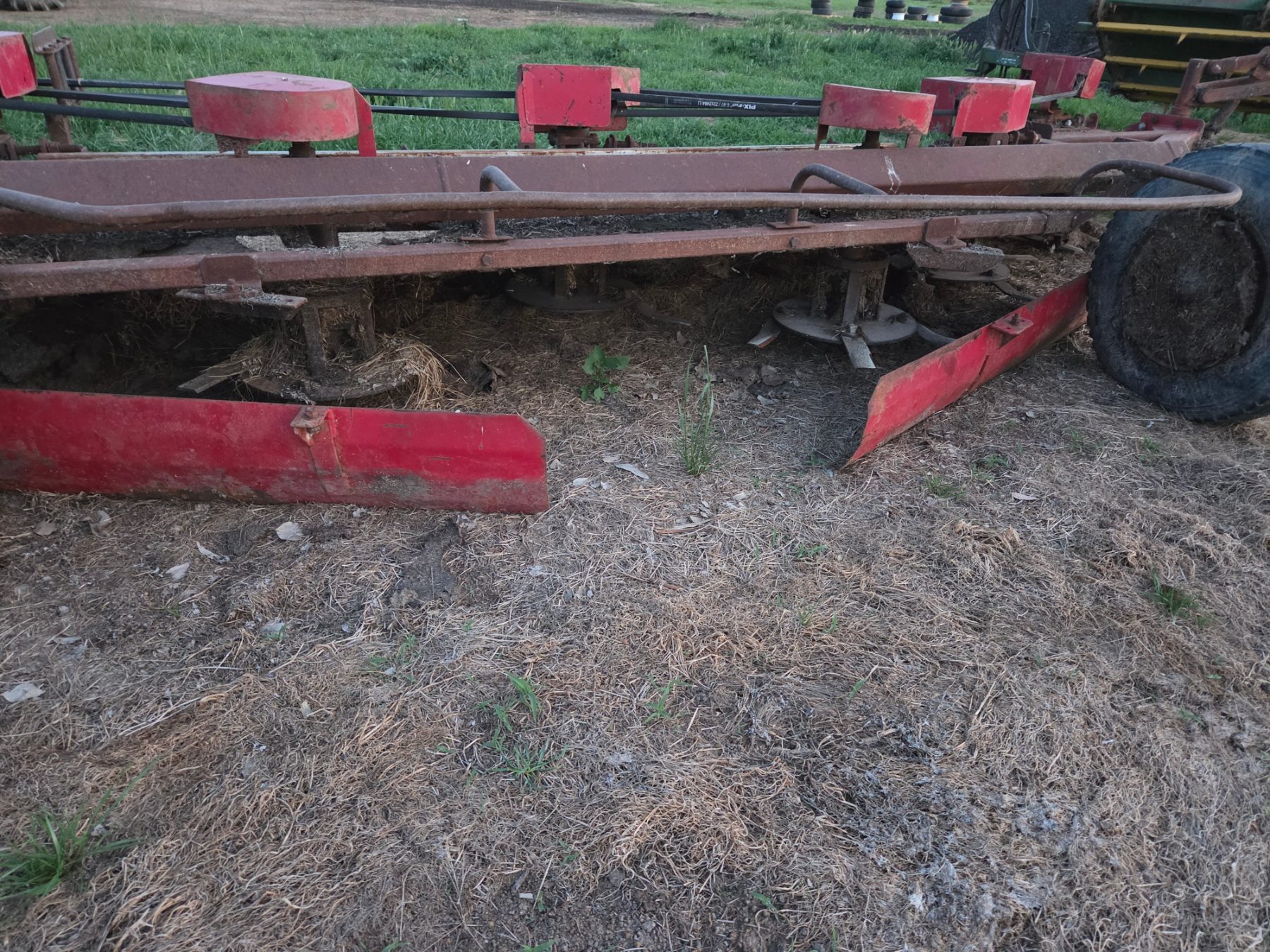 Used - Loxton 7 Disc Mower - photo 7