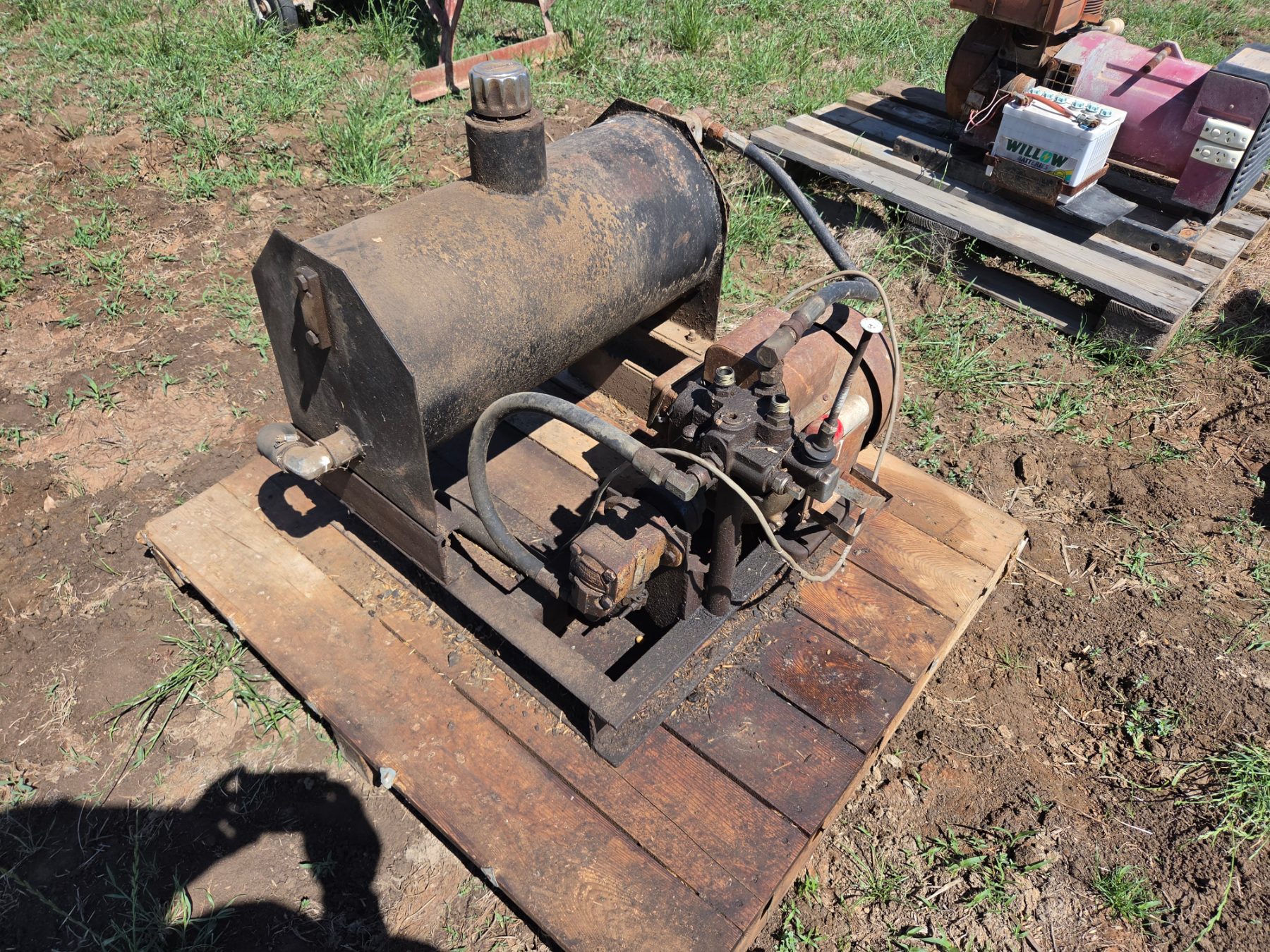 Used - Electric over Hydraulic Porta-Pac - photo 2