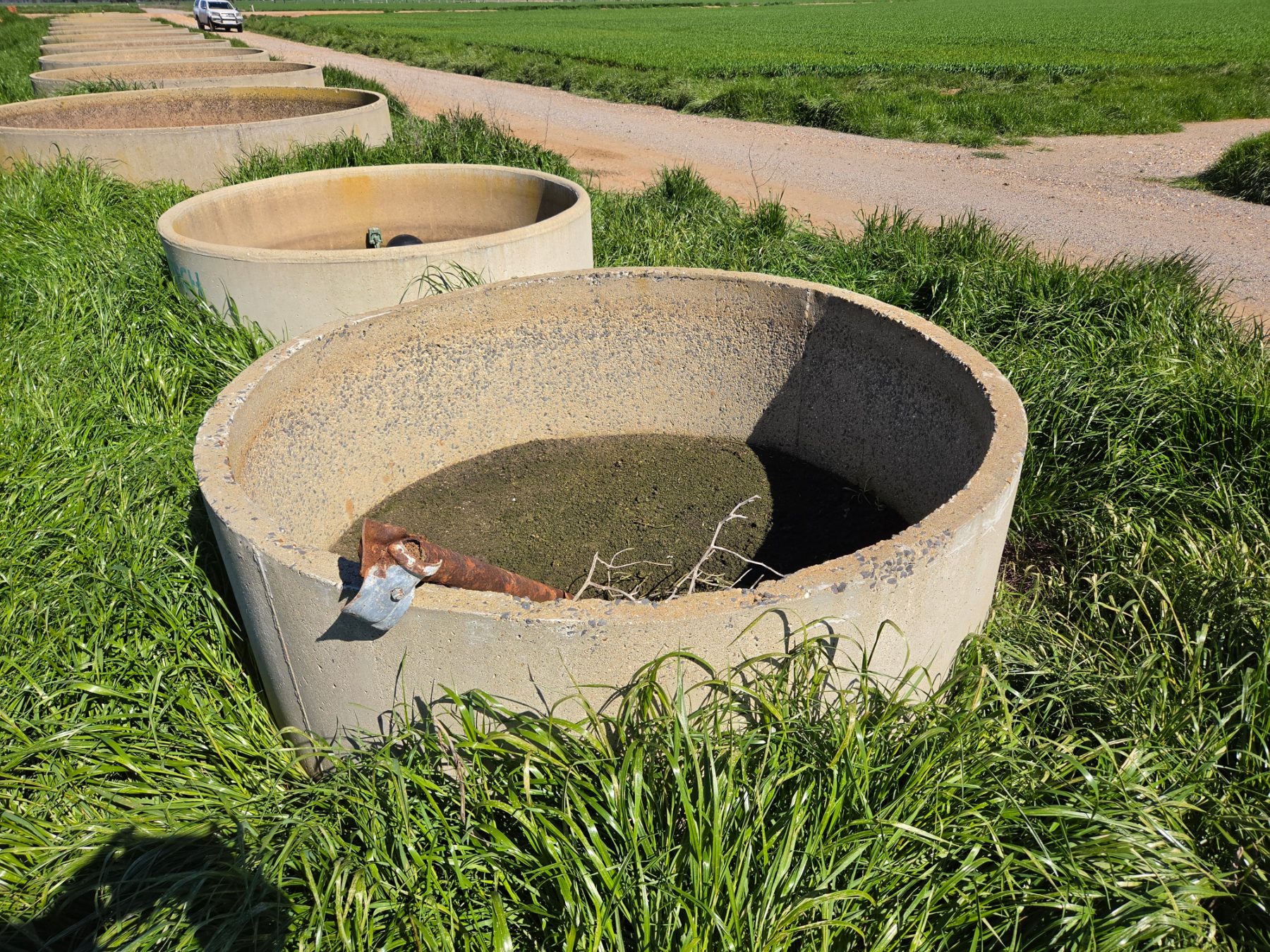 6ft Stock Trough with Ball Valve (S) - photo 3
