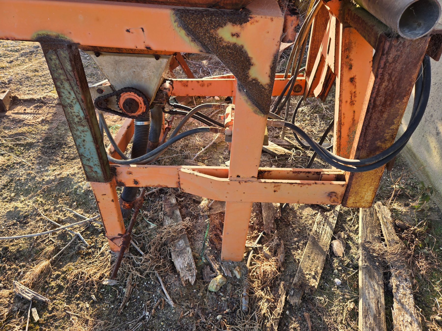 Hyd. drive Horticultural Fert. Applicator - photo 5