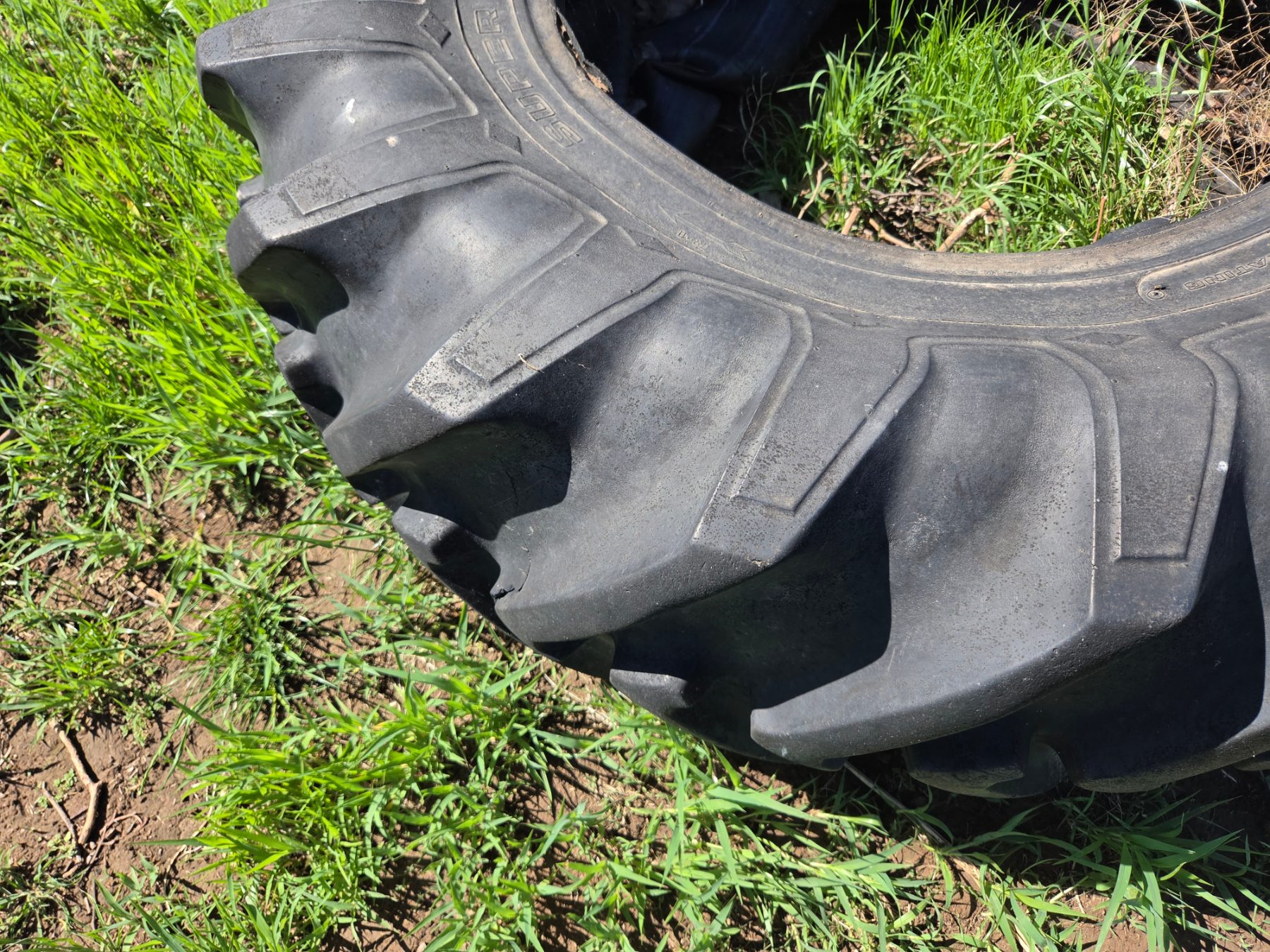 Used - 16.9-28 Tractor Tyre - photo 4