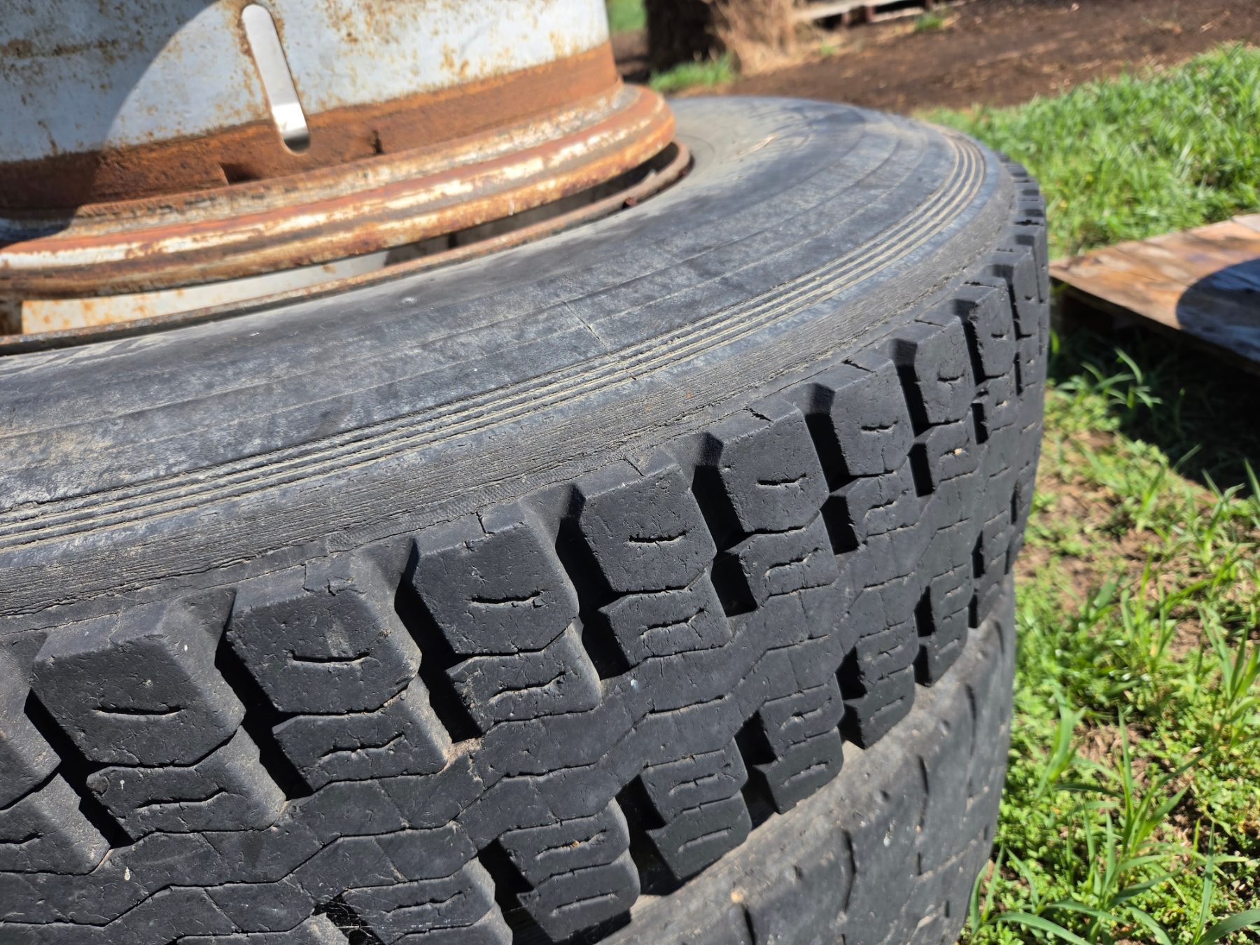Used - 3x 20" Truck Spider Rims - photo 2