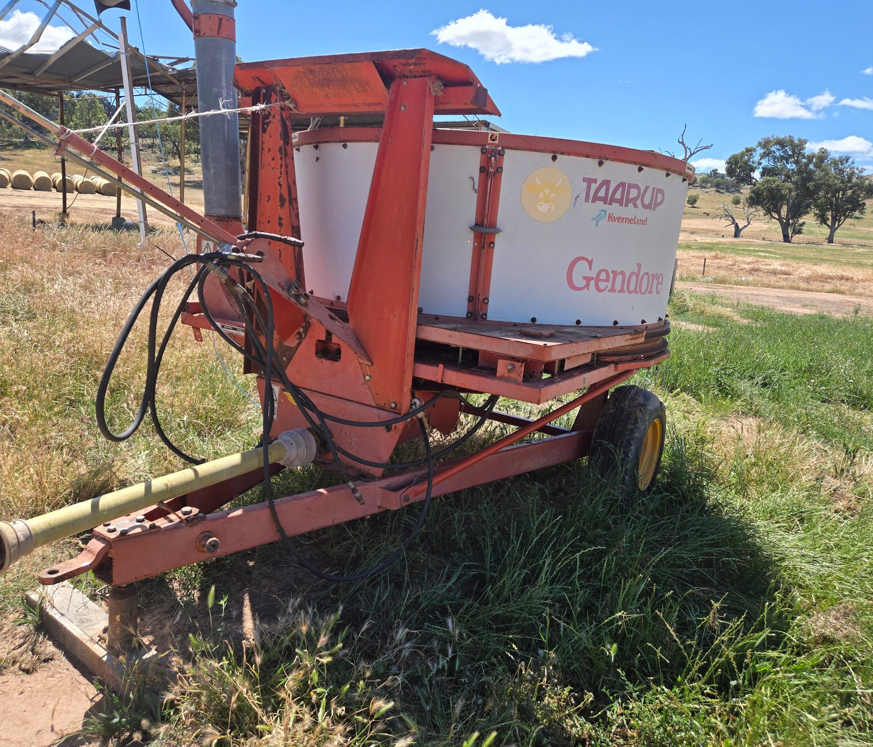 Used - Kverneland Rotary Hay Shredder - photo 3