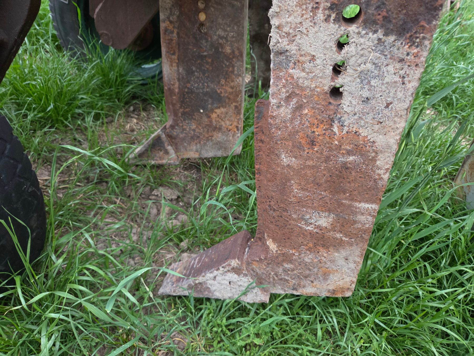 Used - H/duty 3 Tyne Ripper - photo 5