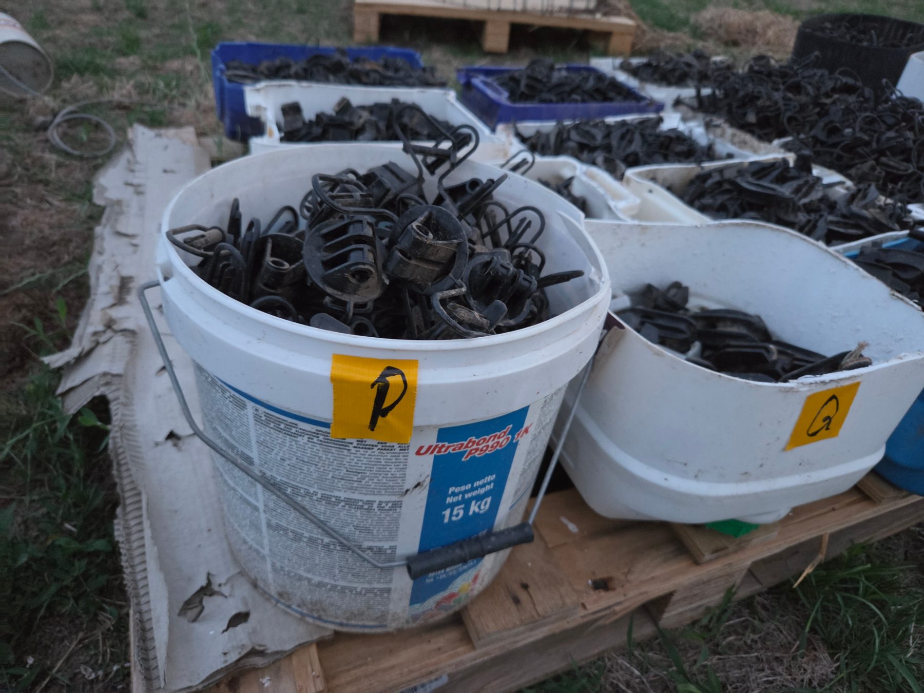 Used - Bucket (P) of Electric Fence Insulators - photo 1