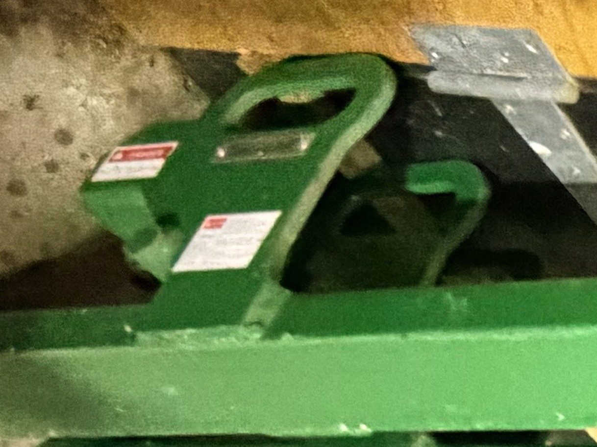 Bolt on pellet for tines - photo 2