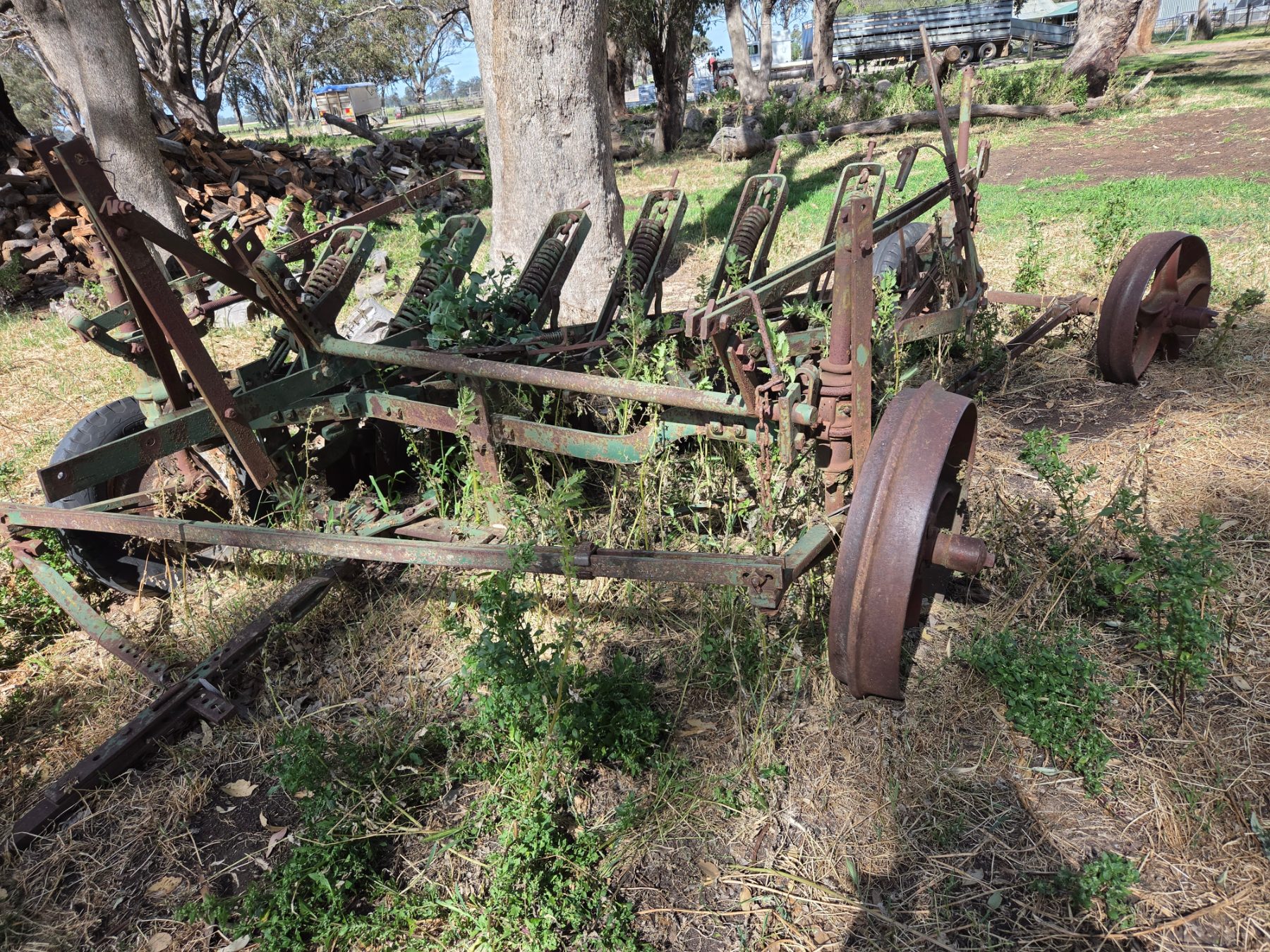 Used - John Shearer Royal 14 Plate One-way Disc Plough - photo 3