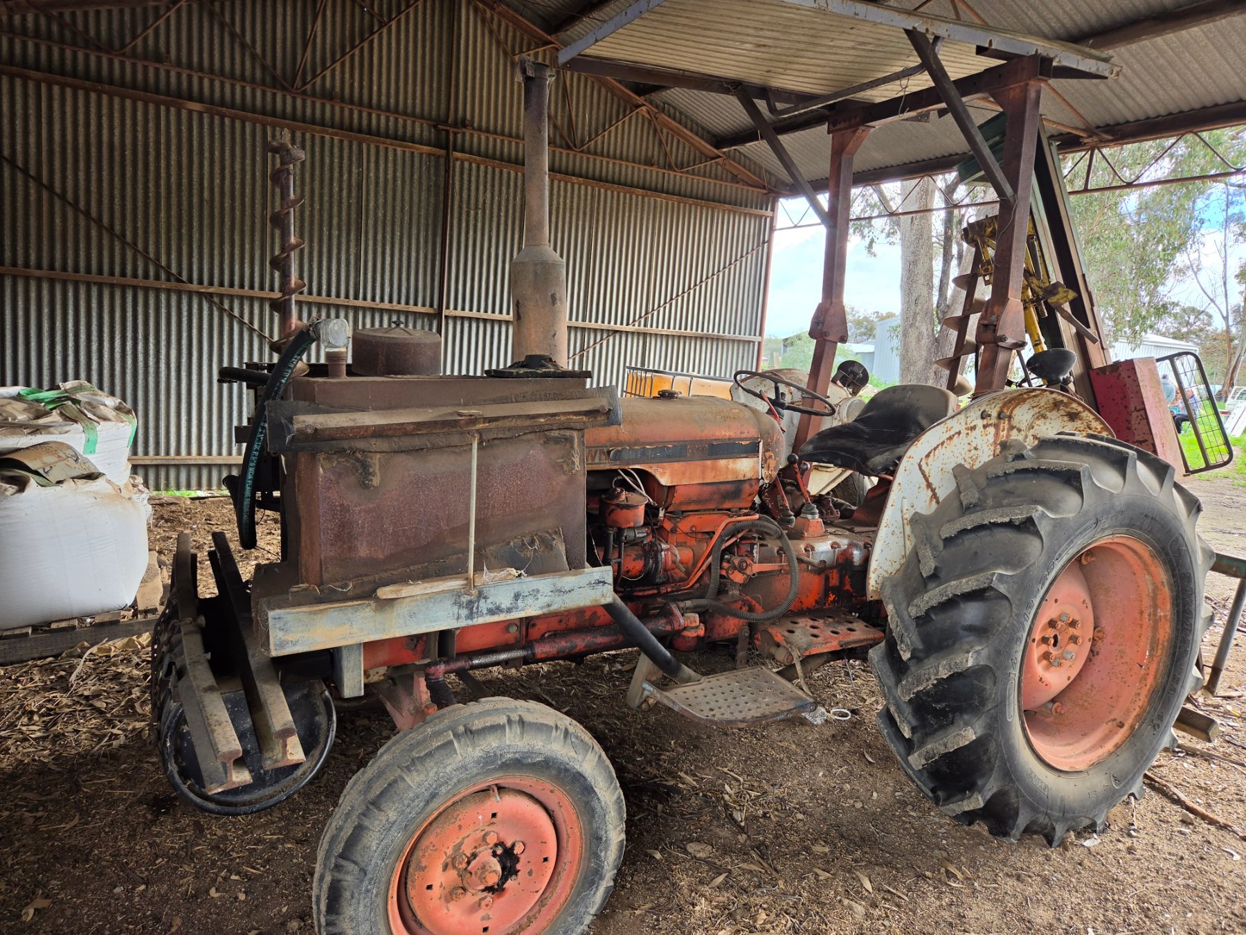 Case David Brown 885 Tractor - photo 7