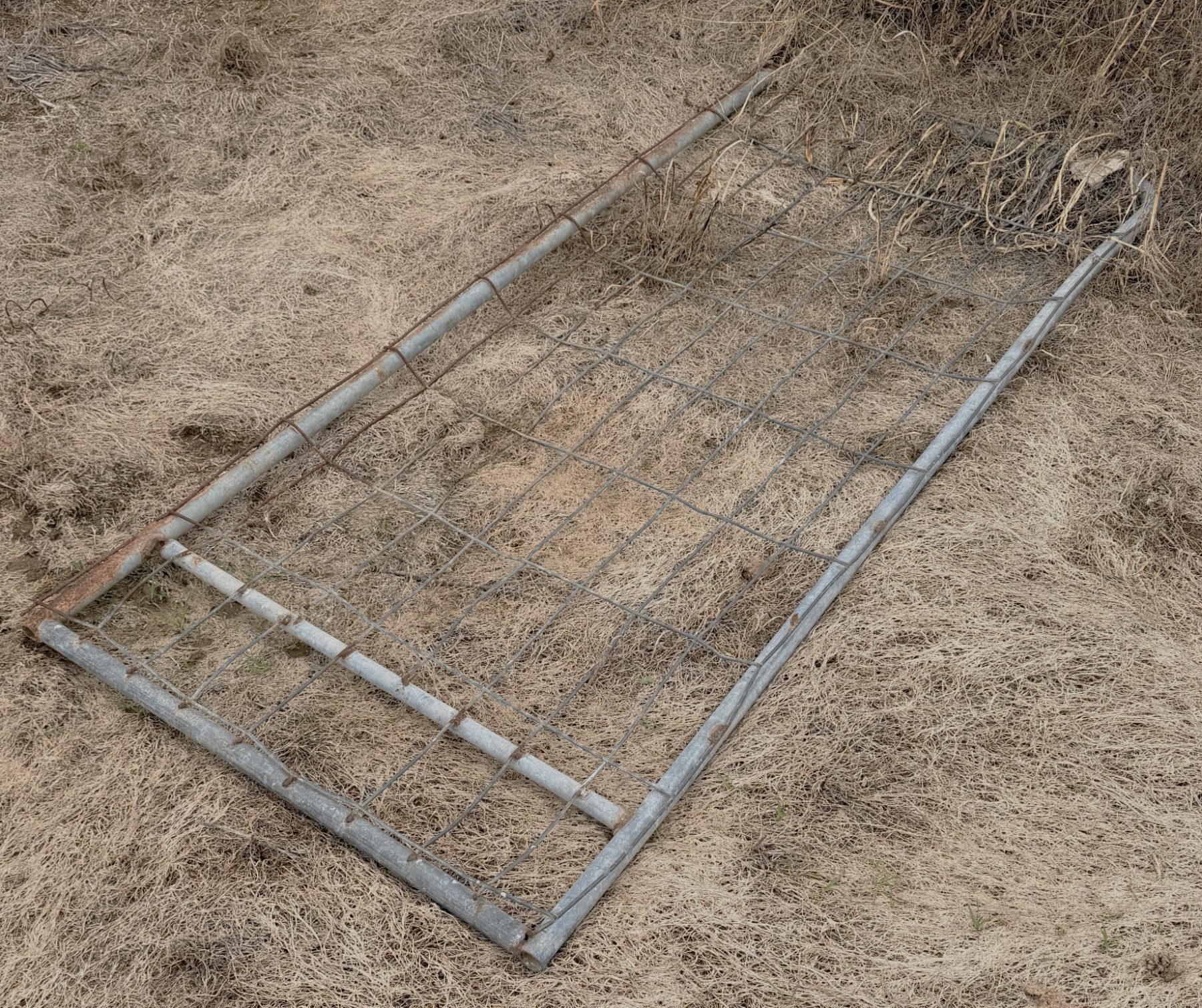 2 farm gates