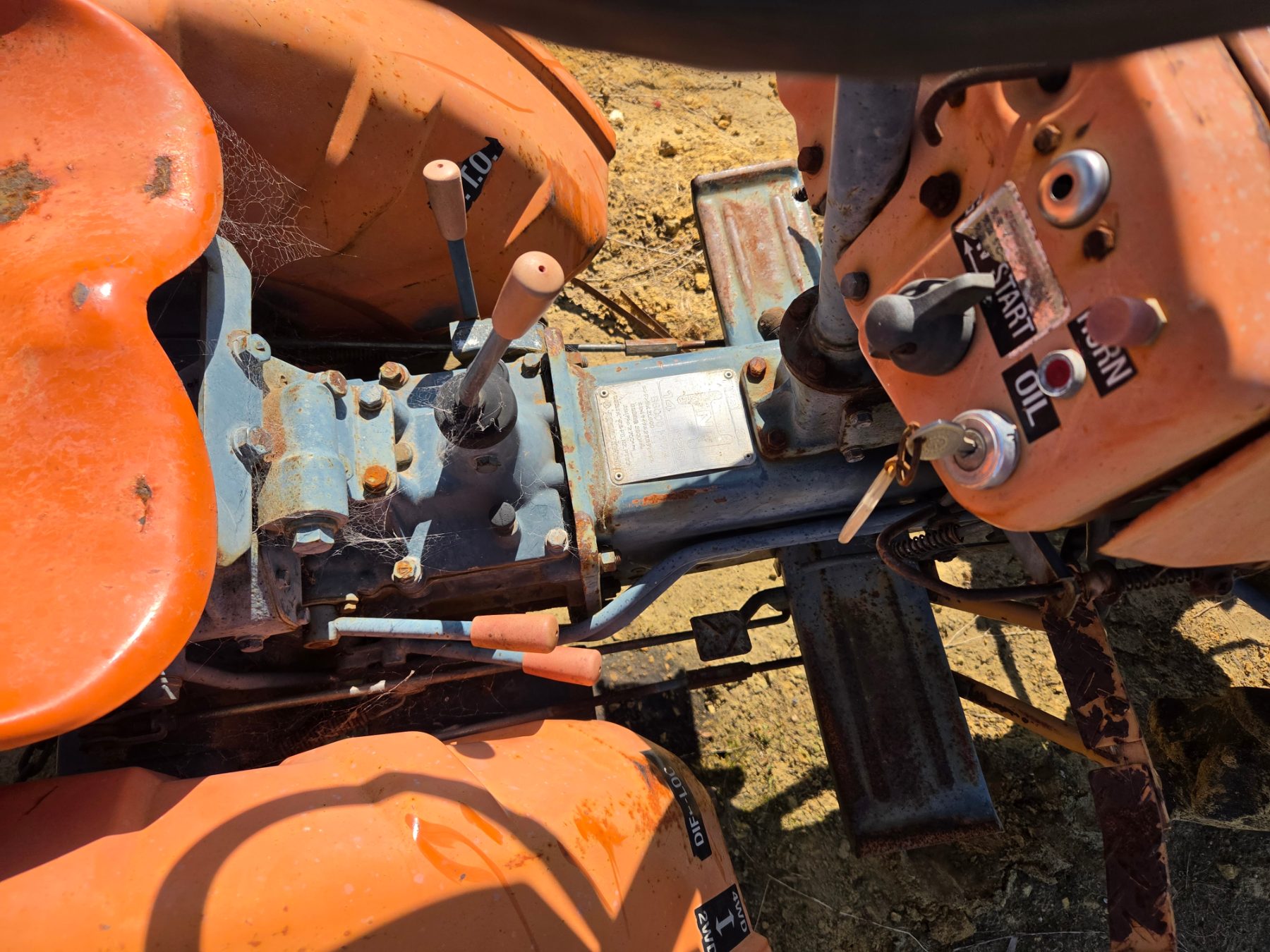 Kubota B6000 4WD Mini Tractor - photo 5