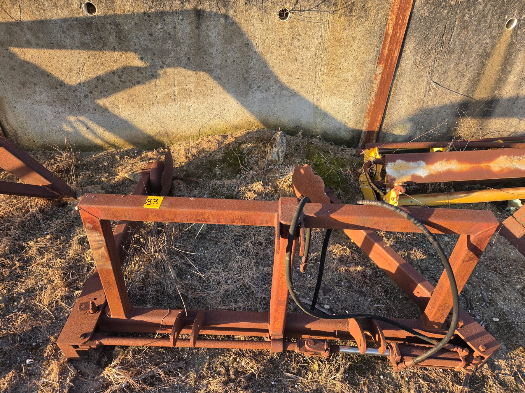 3pl Hyd. Hay Grab & Un-Roller - photo 3
