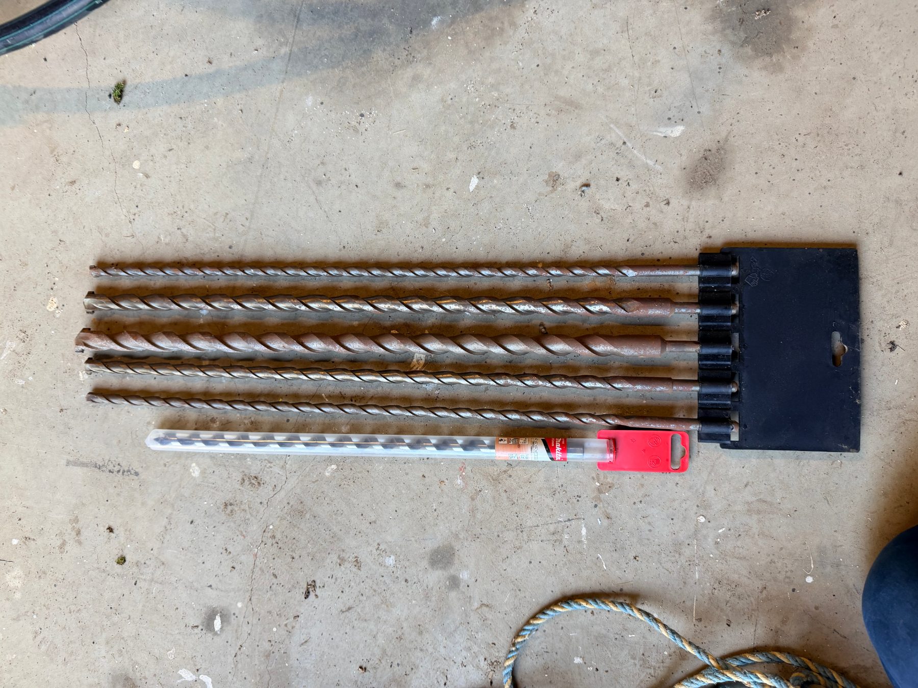Assorted large masonry drill bits & 1 x 12mm Scotch auger bit