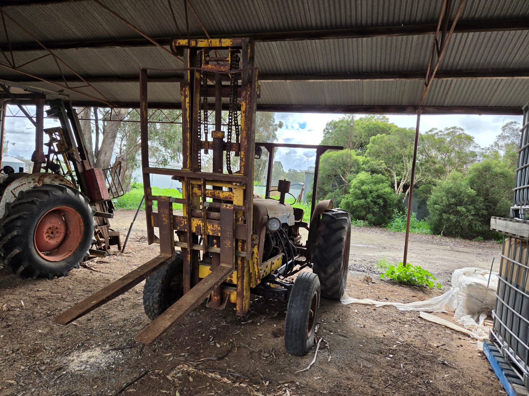 Fordson Major with Forklift - photo 4