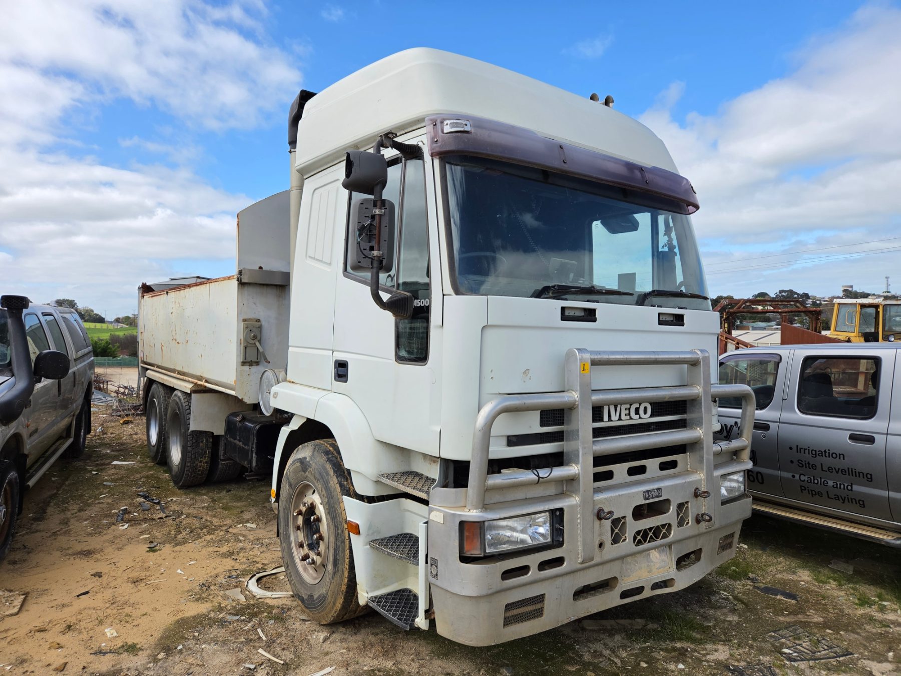 Iveco 4500 Bogie Tipper - photo 2