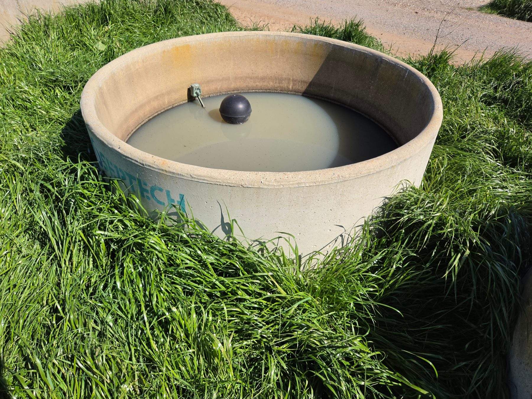 Septec 6ft Trough with Ball Valve (R) - photo 3