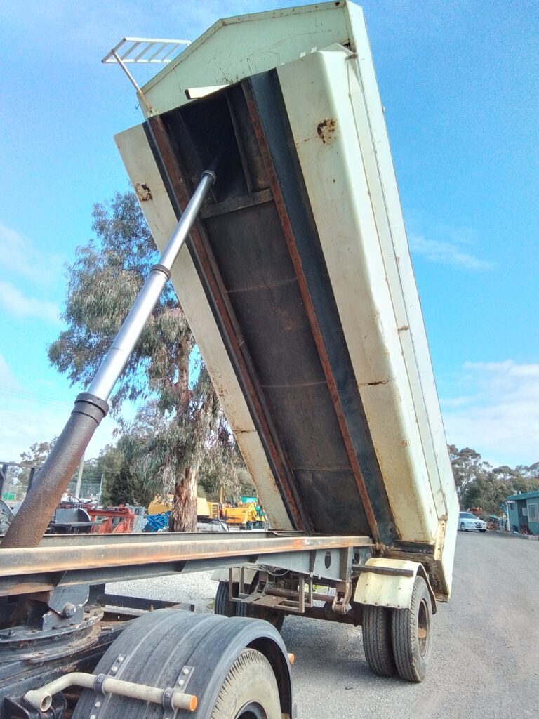 Acco 2150B & Kersh Tipper - photo 6