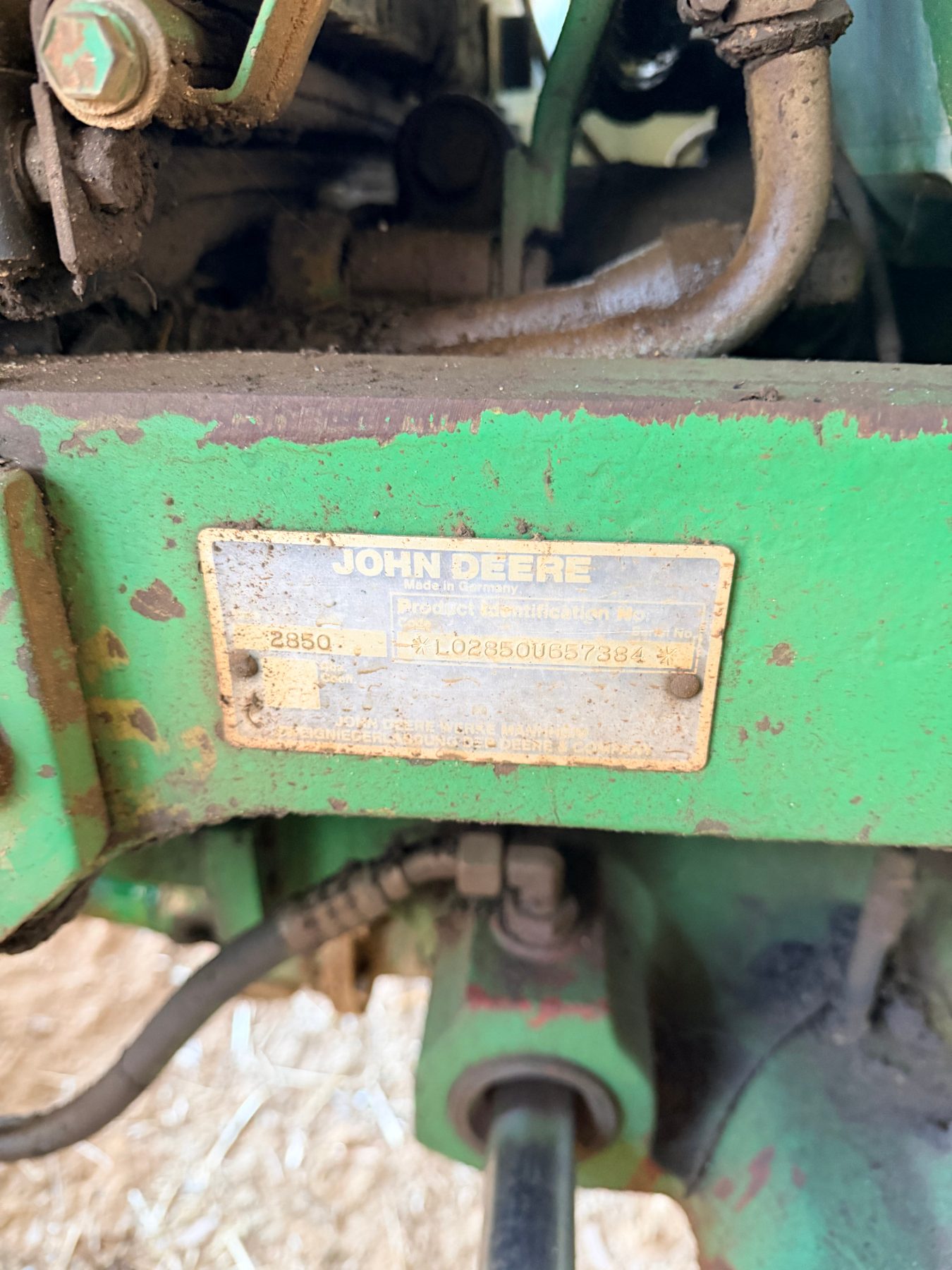 1988 John Deere 2850 Tractor & FEL - photo 7