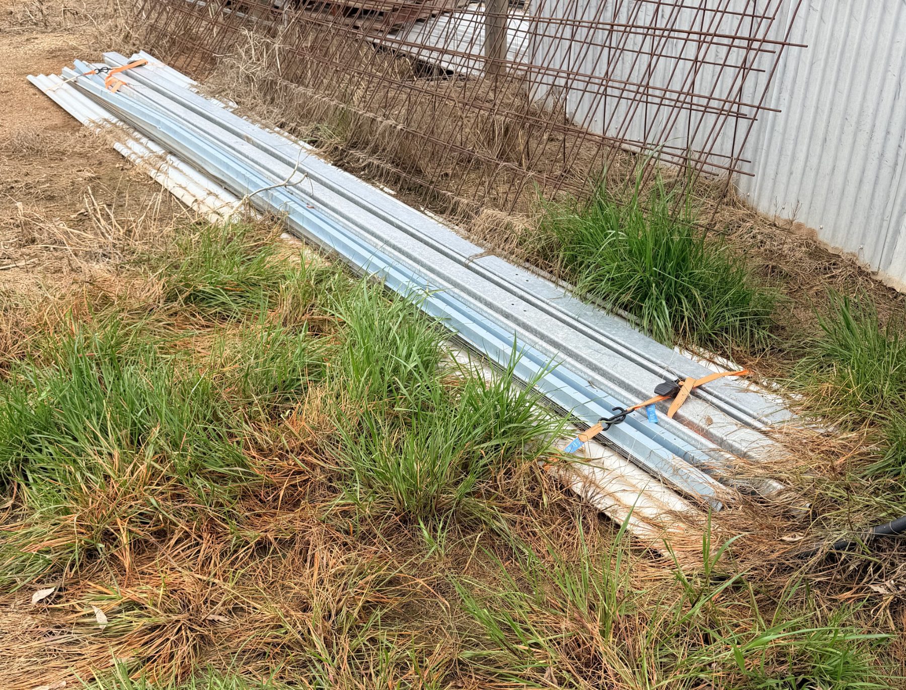 As new corrugated iron sheets, ceiling battens, and purlins - photo 3