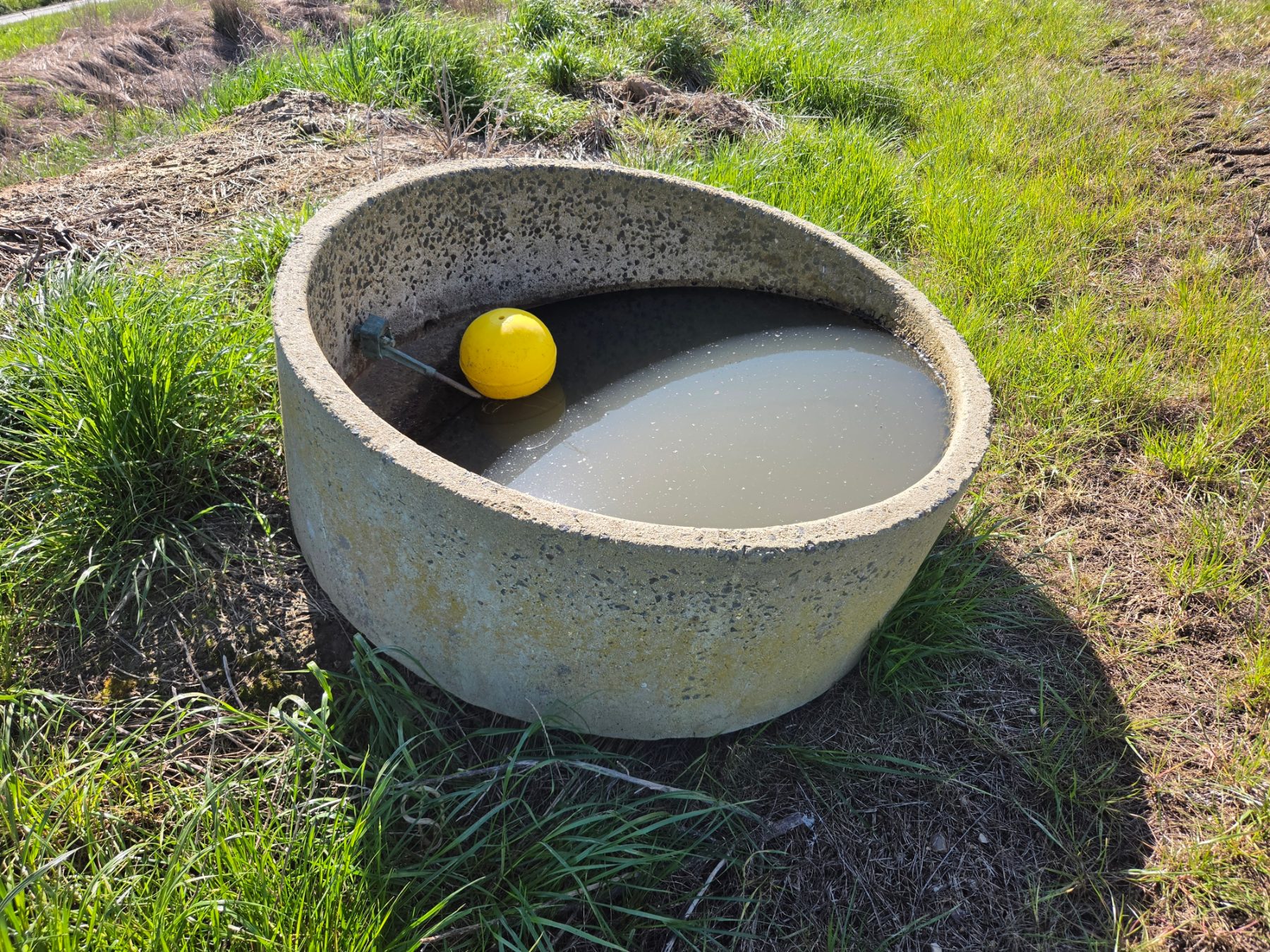 4ft Stock Trough with Ball Valve (Zy) - photo 2